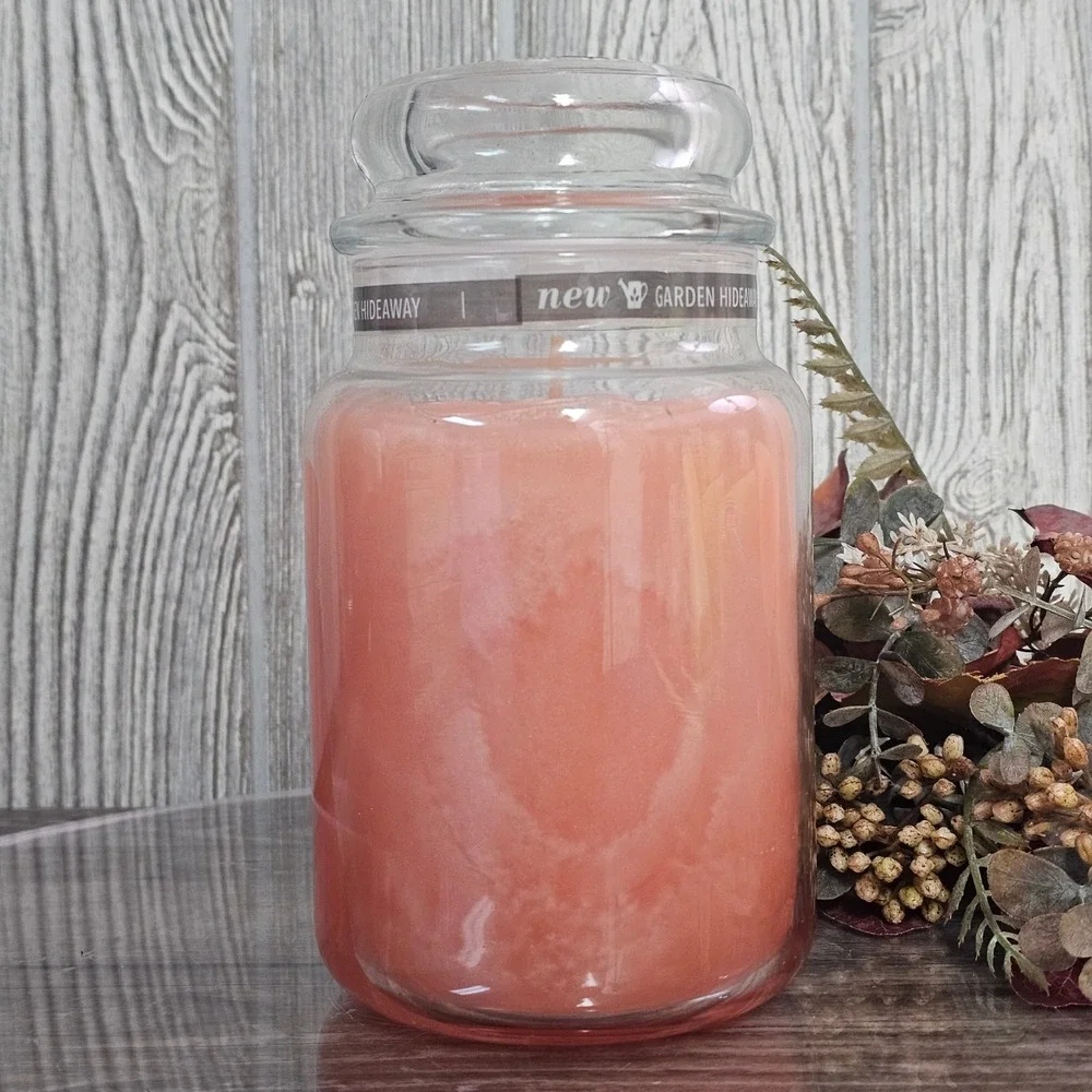 Yankee Candle Garden Picnic Hideaway Retired Scent 22oz‎ Large Jar New Condition